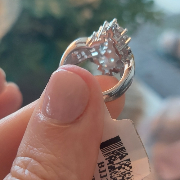 Cocktail ring 💍 - Picture 2 of 7